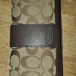 Coach zip wallet